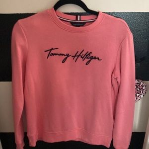 Pink Tommy Hilfiger crewneck